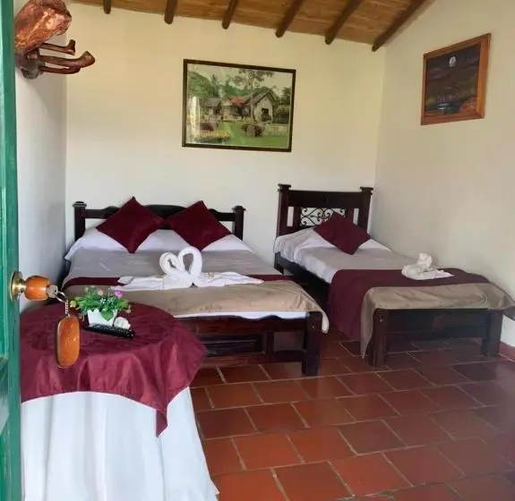 コンフォートトリプルルーム, Campestre La Loma Curiti