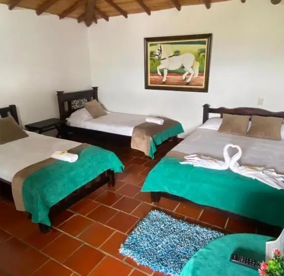 デラックスの４人部屋, Campestre La Loma Curiti