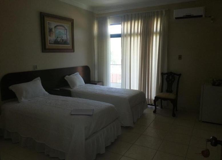 اتاق استاندارد, La Casona