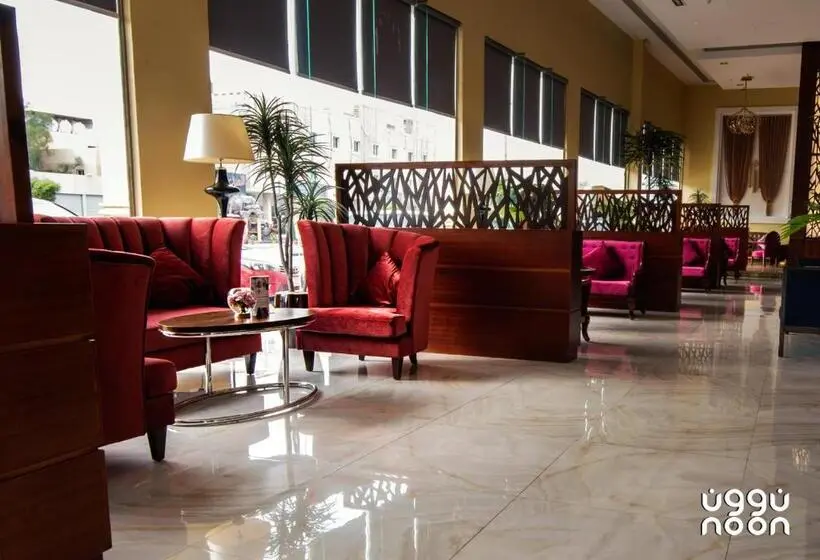 Deluxe-studio, Noon Hotel Suites