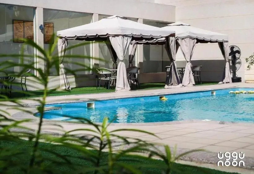 Standard Yhden Hengen Huone, Noon Hotel Suites