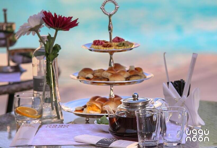 Люкс Повышенной Комфортности, Noon Hotel Suites