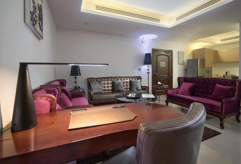 جناح سوبيريور, Noon Hotel Suites
