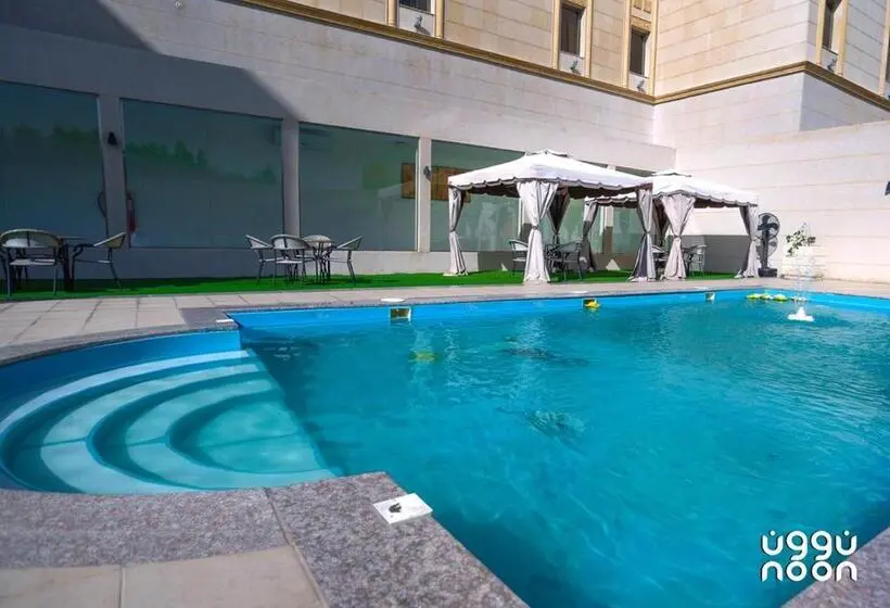 Executive-sviitti, Noon Hotel Suites