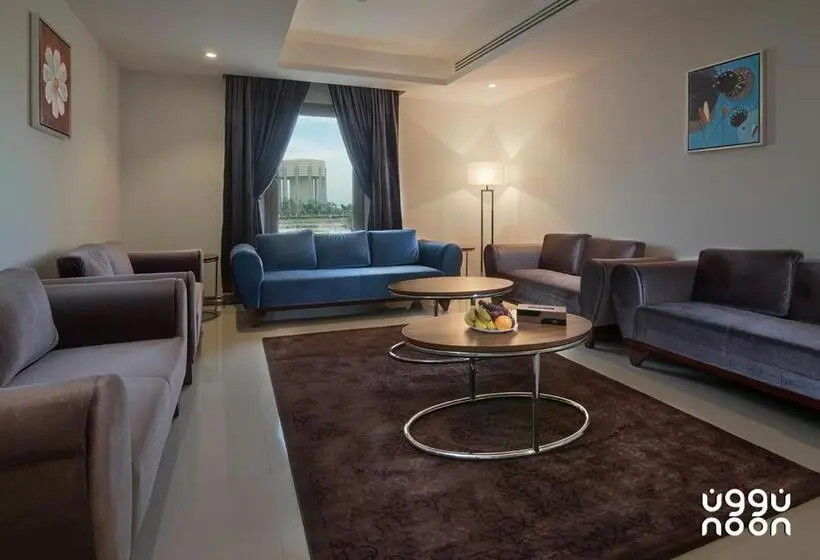 Sviitti 2 Makuuhuonetta, Noon Hotel Suites