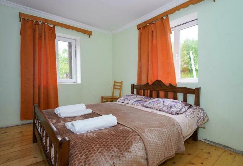 اتاق لوکس, Guesthouse Nora