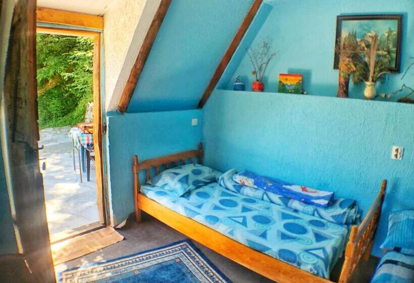 Standard Triple Room with Terrace, Kamp Vrbnica