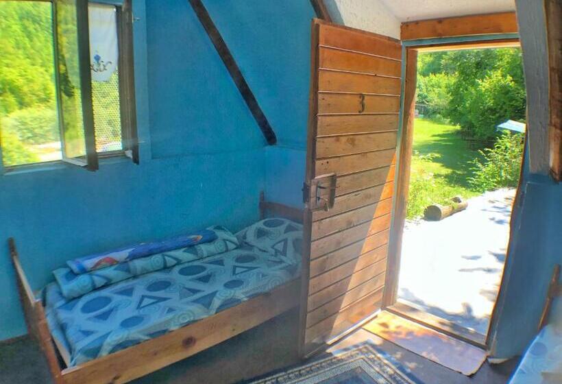 Standard Triple Room with Terrace, Kamp Vrbnica