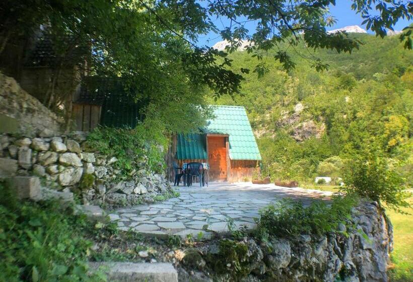 Standard Triple Room with Terrace, Kamp Vrbnica