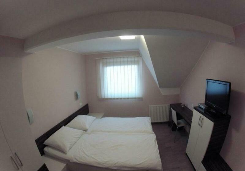 اتاق استاندارد, Rooms En Krajcar