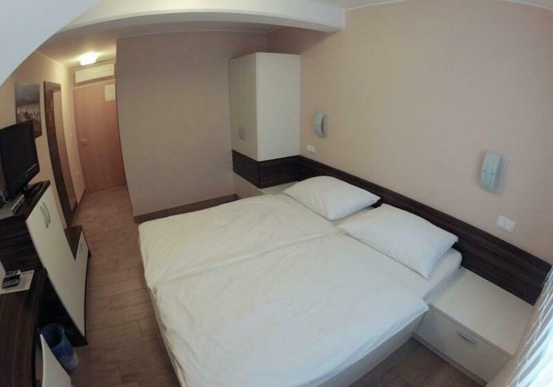 اتاق استاندارد, Rooms En Krajcar