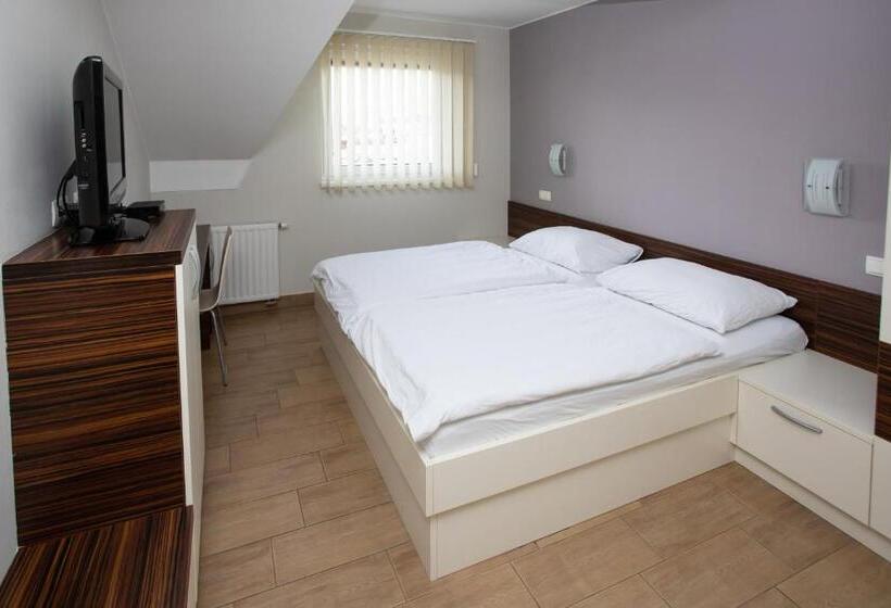 اتاق استاندارد, Rooms En Krajcar