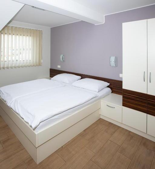 اتاق استاندارد, Rooms En Krajcar