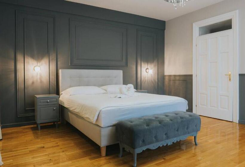 اتاق لوکس با تخت بزرگ, Motel Vila Bakarni