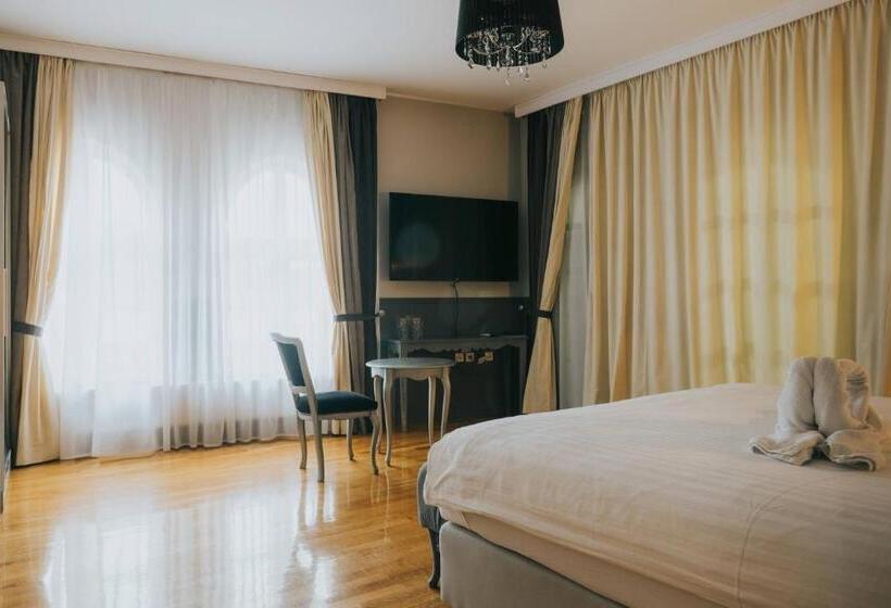 اتاق لوکس با تخت بزرگ, Motel Vila Bakarni