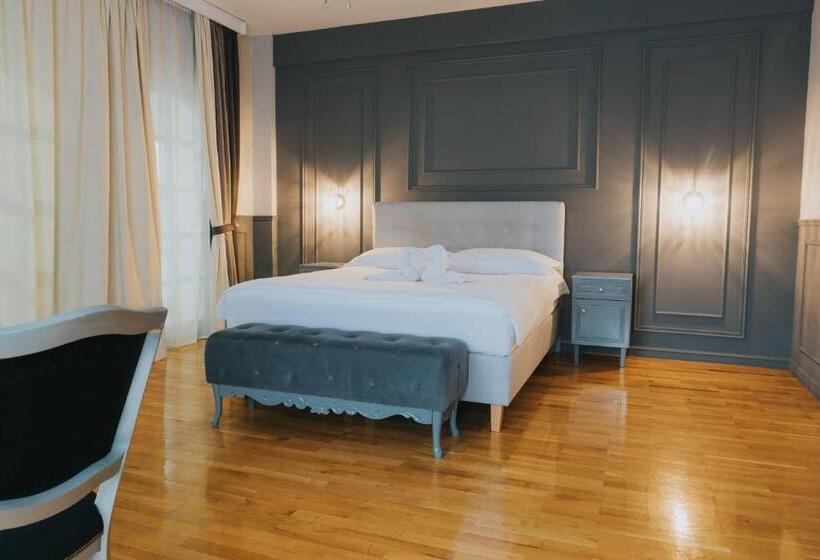 اتاق لوکس با تخت بزرگ, Motel Vila Bakarni