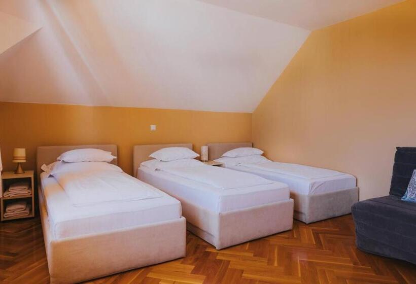 اتاق استاندارد سه نفره, Motel Vila Bakarni