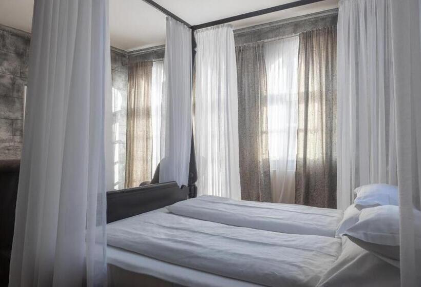 اتاق استاندارد چهار تخته, Motel Vila Bakarni