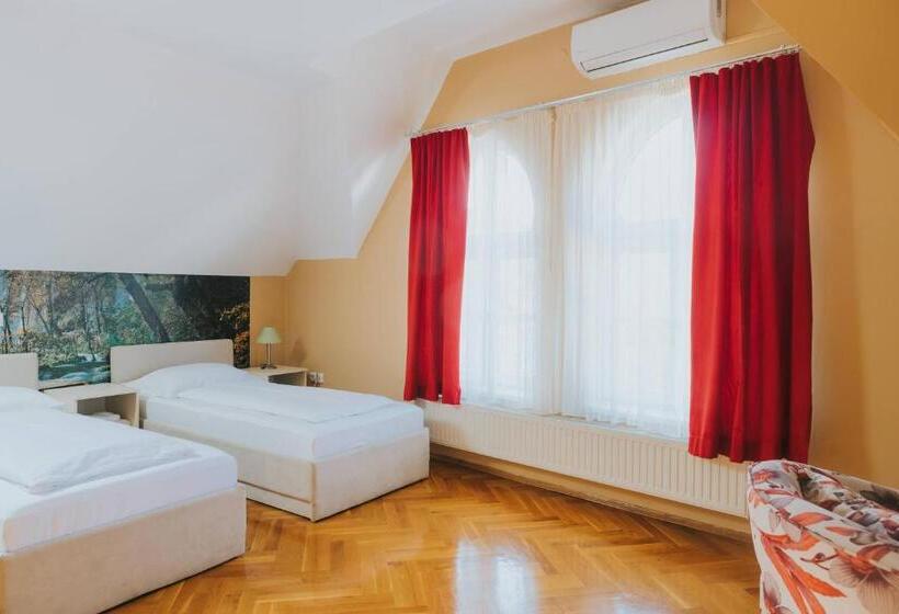 اتاق استاندارد سه نفره, Motel Vila Bakarni