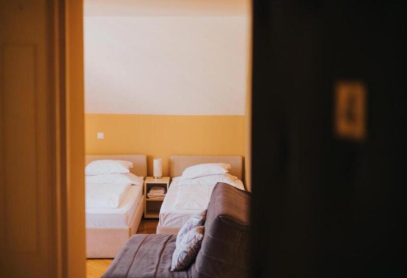 اتاق استاندارد سه نفره, Motel Vila Bakarni