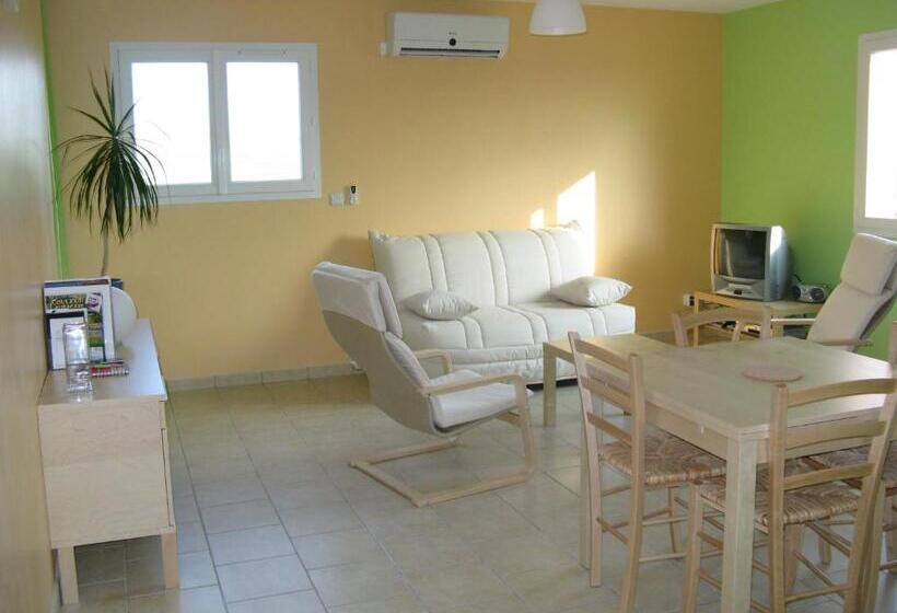 带1个卧室带花园景观的公寓, Gites Des Camparros