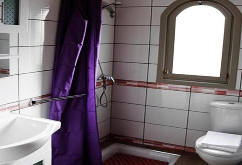 اتاق استاندارد با چشم‌انداز کوهستان, Kasba Oum Hani D Ouzoud