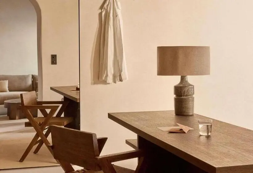 Villa 2 Makuuhuonetta, Luura Paros Cliff