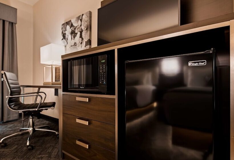 スイート, Best Western Plus Parkside Inn & Suites