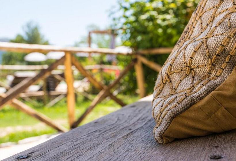 家庭间, Borgo Castello Panicaglia