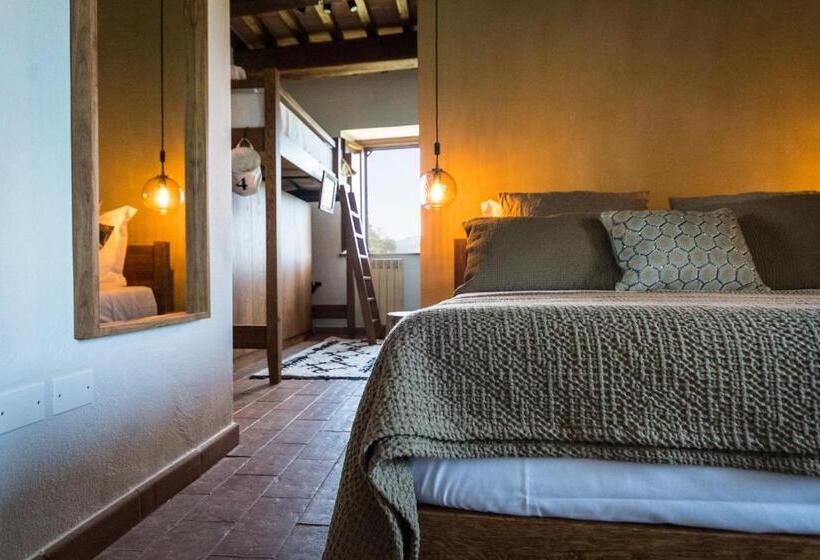 带花园景观的标准三人间, Borgo Castello Panicaglia