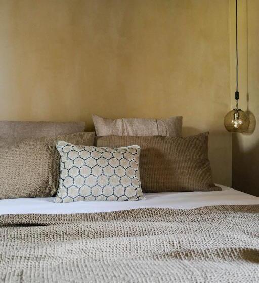 带花园景观的标准三人间, Borgo Castello Panicaglia