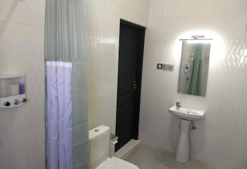 חדר דלוקס עם מיטת קינג, The Winford Boutique Hotel Achimota