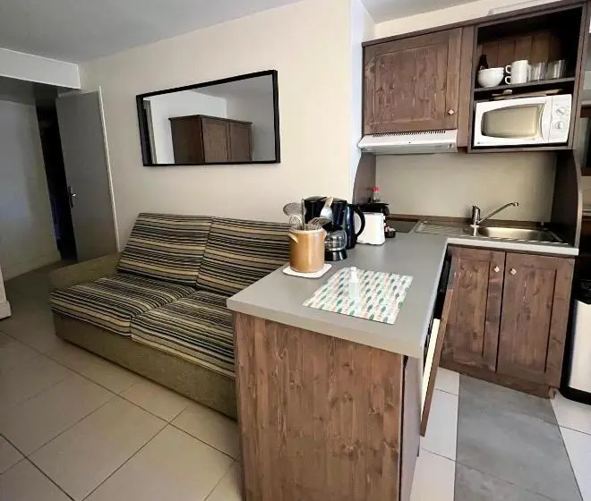 テラス付き１ベッドルームアパートメント, Residence Le Beau Rivage