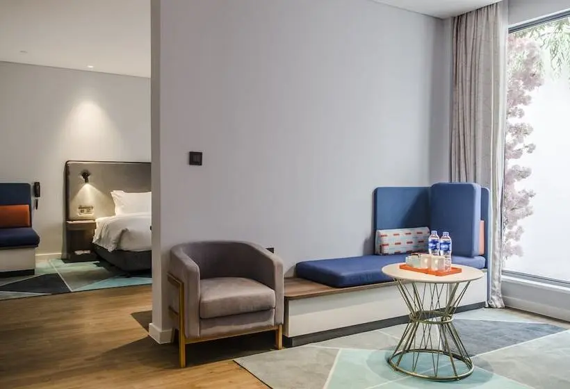スイート, Holiday Inn Express Nanjing Dongshan By Ihg