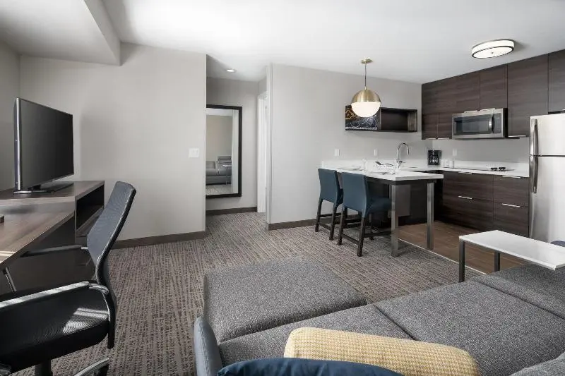 キングサイズベッドのスイートルーム, Residence Inn By Marriott Cleveland University Circle/medical Center