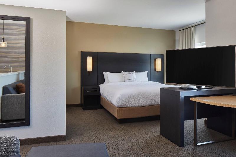 带大床的标准工作室, Residence Inn By Marriott Cleveland University Circle/medical Center