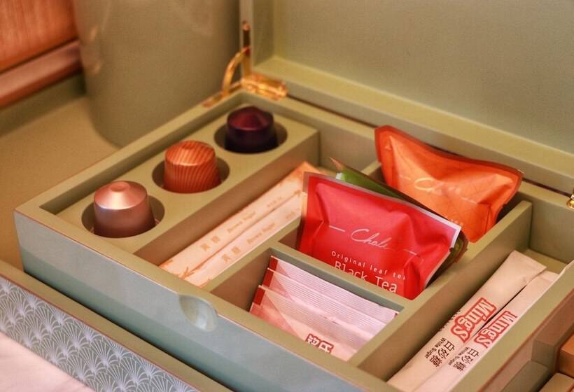 Люкс Повышенной Комфортности, Virtuous World