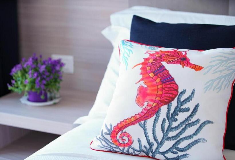 Pokój Deluxe Trzyosobowy, Bluripa Guesthouse