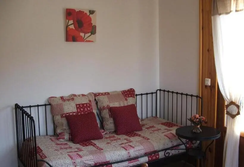 اتاق راحتی سه تخته, Maison D  Hôtes Tranquyl