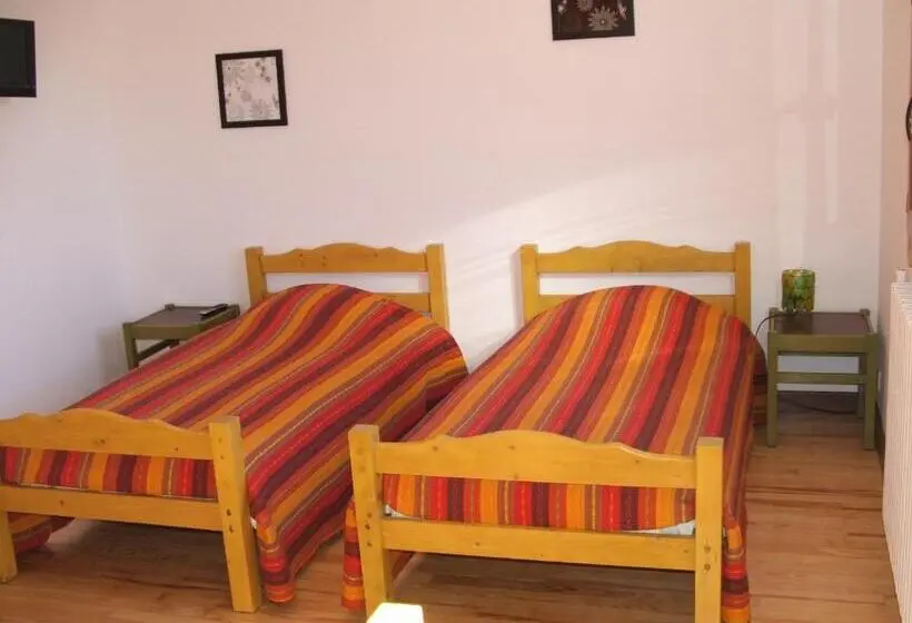 اتاق کلاسیک سه تخته, Maison D  Hôtes Tranquyl
