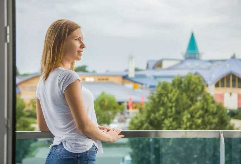 استودیوی استاندارد, Berill Suites
