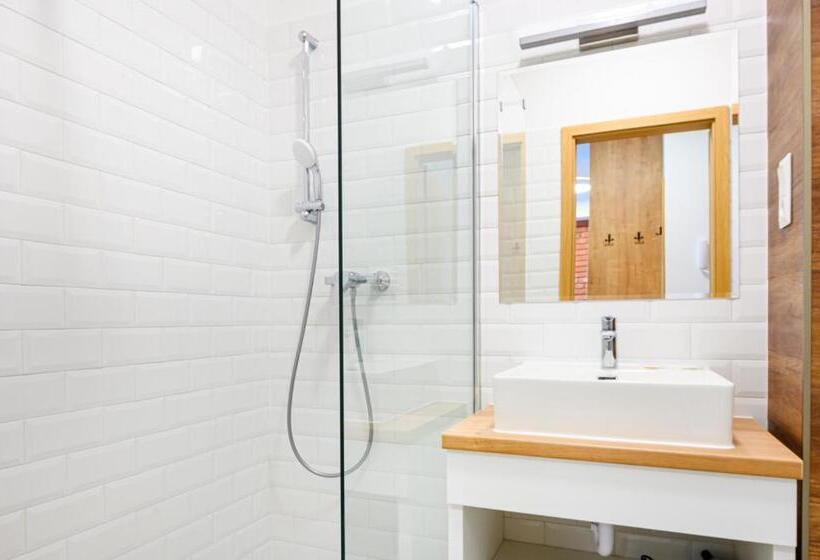 דירת חדר עם טרסה, Berill Suites