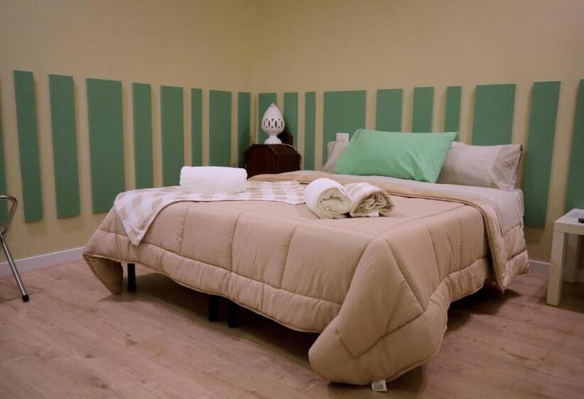 חדר סטנדרט עם מרפסת, B&b Il Grottino