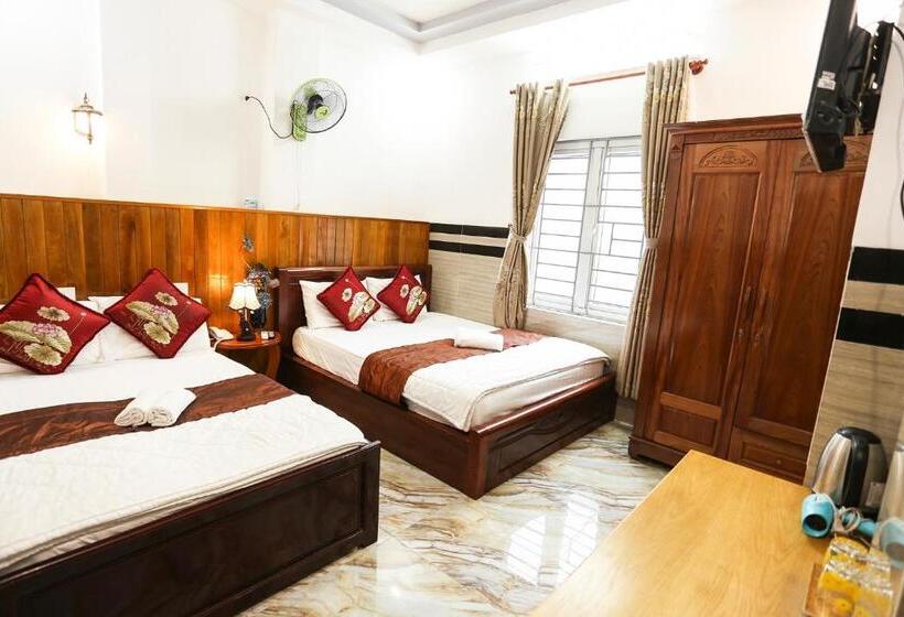 اتاق استاندارد چهار تخته, Lucky