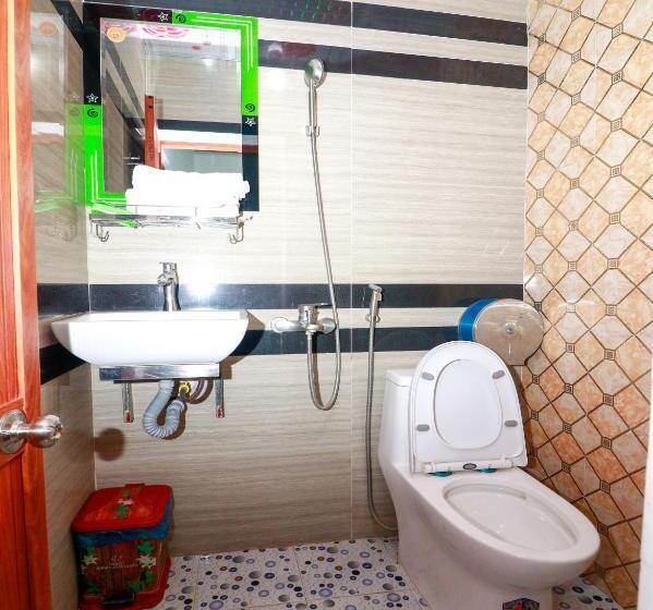 اتاق کلاسیک سه تخته, Lucky