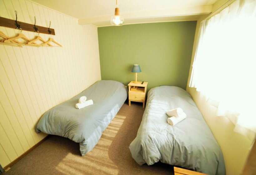 Habitació Estàndard, Chillps