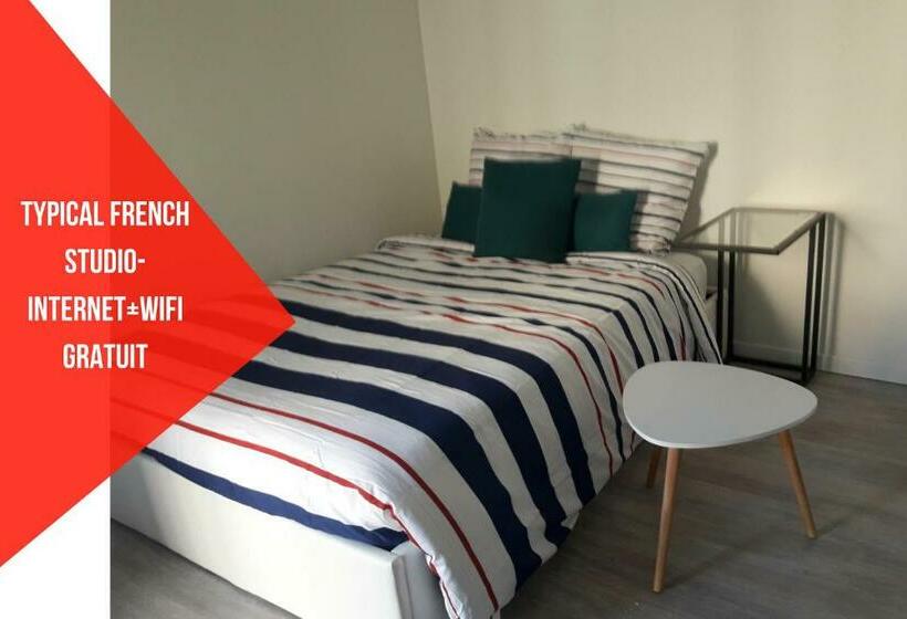 Студия Deluxe, Cosy Studios La Gambeta