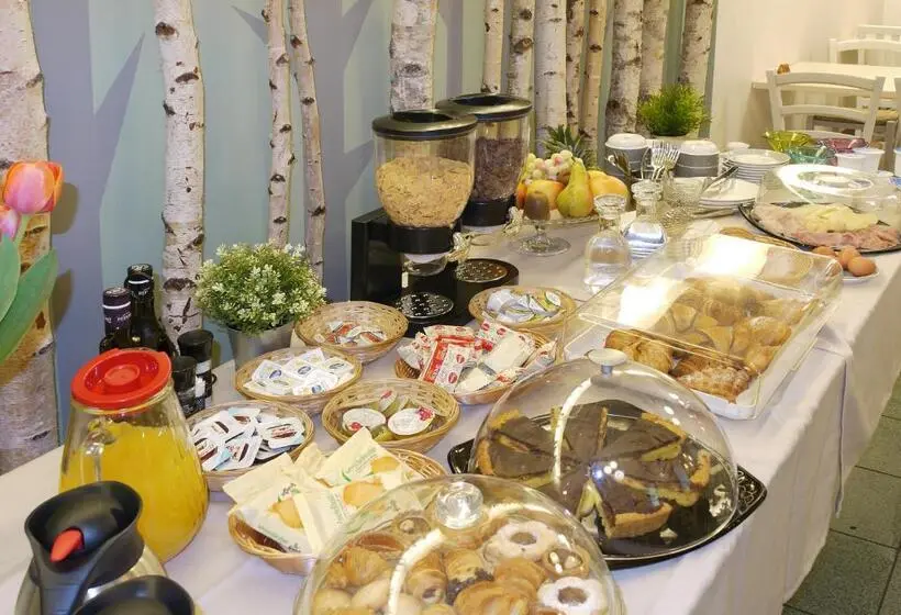 اتاق استاندارد سه نفره, Ala