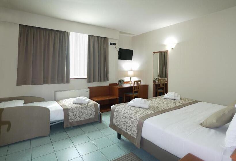 Chambre Triple Standard, Ala