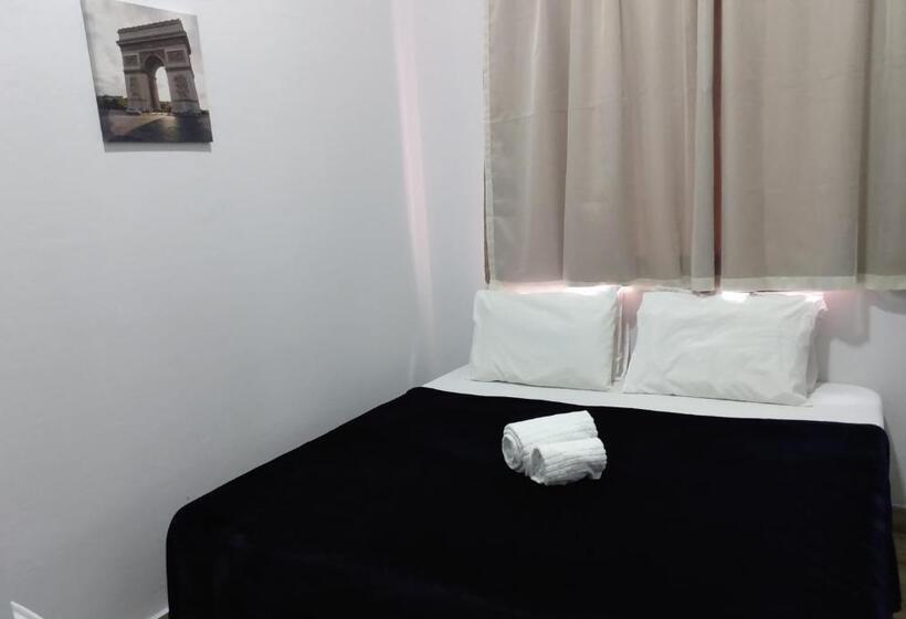 Chambre Supérieure, ágape